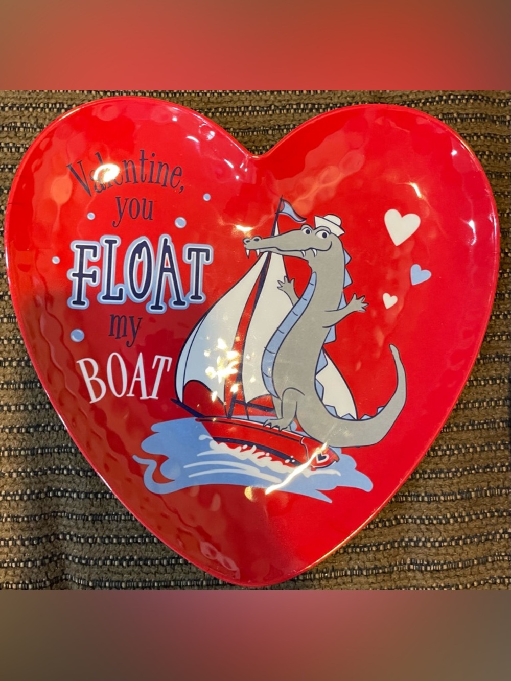 Pottery Barn Kids Heart Shaped Melamine Plates Set of 3 dog, kitten & dino - Picture 5 of 7